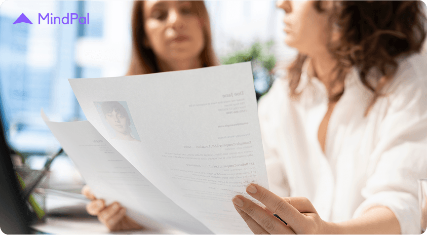 ai-resume-red-flags-recruiter-review-process.png